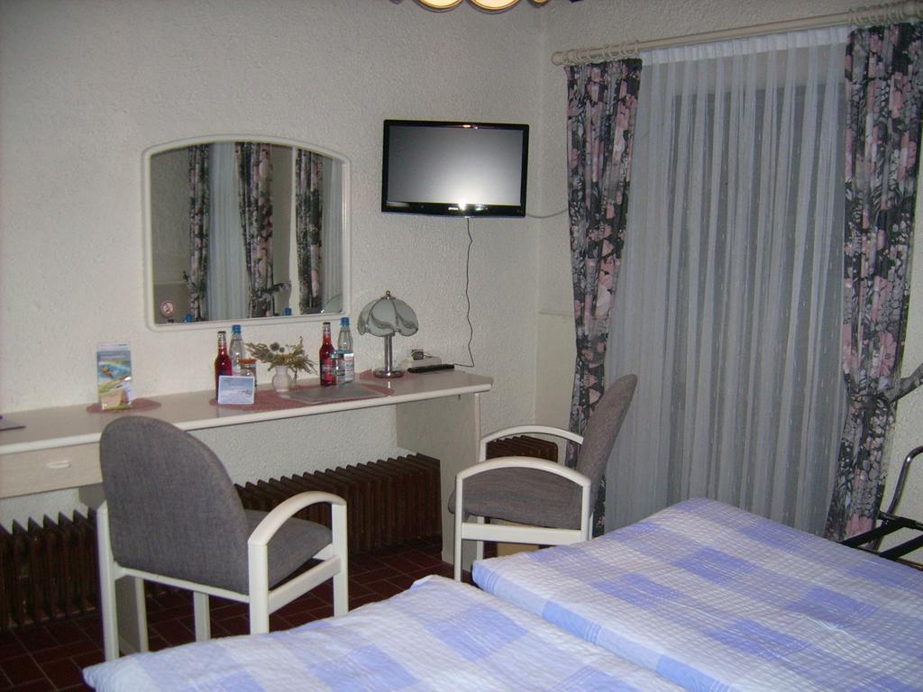 Gaestehaus Hochrhoenblick Pensjonat 3*