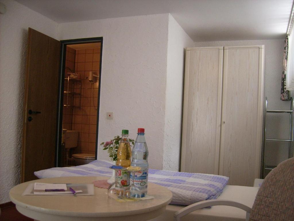 Gaestehaus Hochrhoenblick Pensjonat 3*