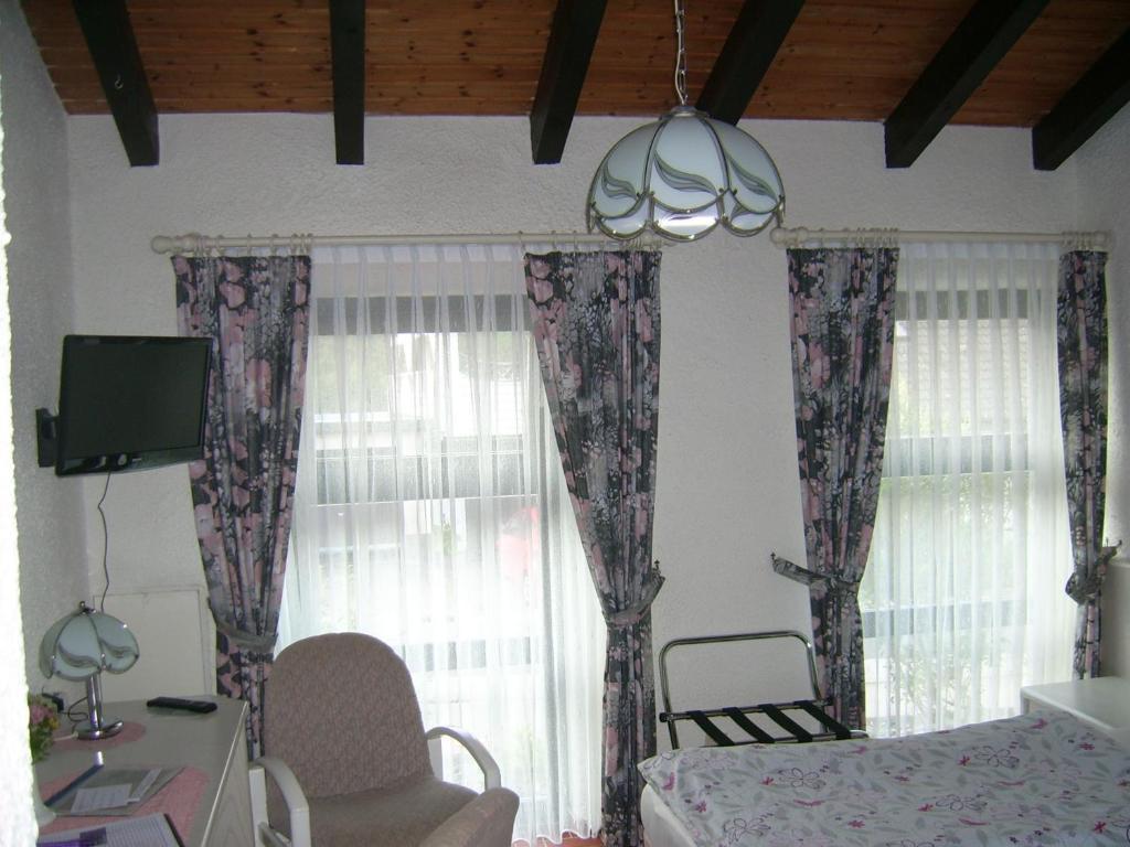 Gaestehaus Hochrhoenblick 3* Schönau an der Brend